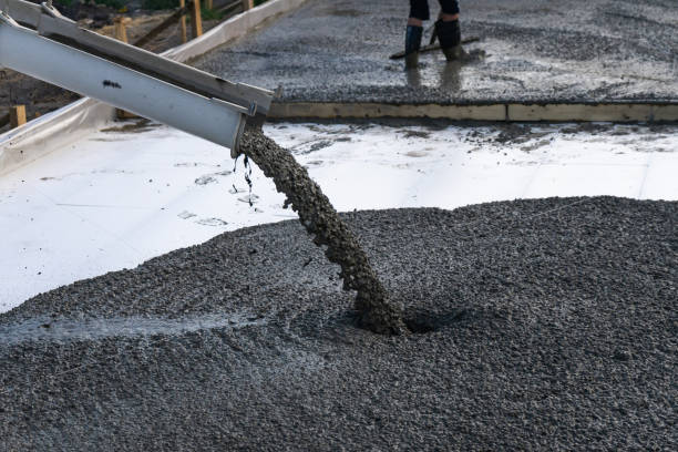 Best Concrete Pool Decks in Topanga, CA